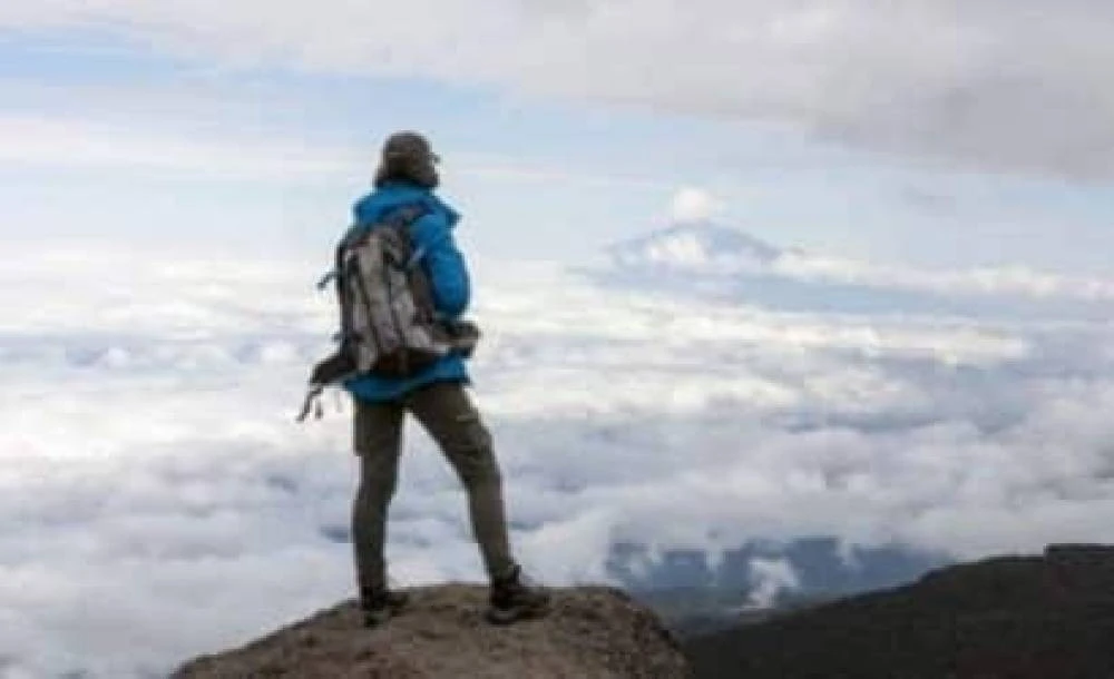 Ruta de 7 días al Monte Kilimanjaro Marangu (alojamiento en cabañas